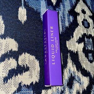 Anastasia Beverly Hill Liquid Liner Black